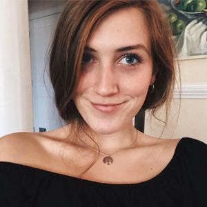 Meet your Posher, Avery